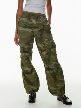 TNA Squad Camo Parachute Pants Y2K Street Style (Size L)